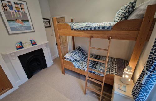 MIDSHIPS A HOLIDAY HOME IN DARTMOUTH SLEEPS UPTO 6 PEOPLE ,PET FRIENDLY , 10 MINUTES WALK TO Town CENTRE WITH PARKING included - Foto 19