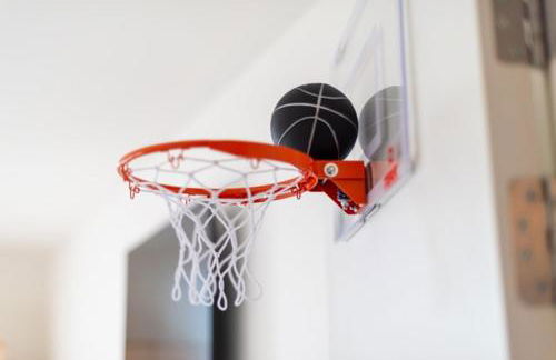 Stylish Skyline Apartment - 2 Bed, 2 Bath, Gym, Concierge in City Centre - Foto 5