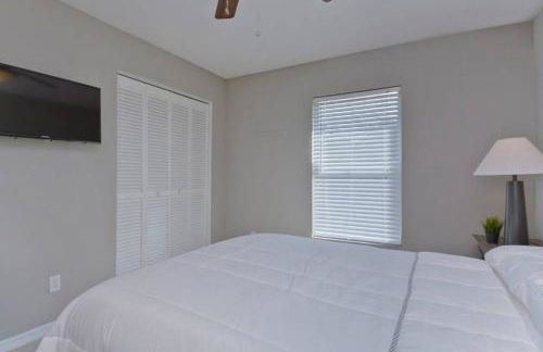 Ybor Casita! 3-Bedrooms Steps away from Centro Ybor! - Photo 6