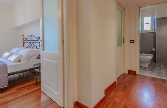 Aglaia Luxury Lake View - Photo 48