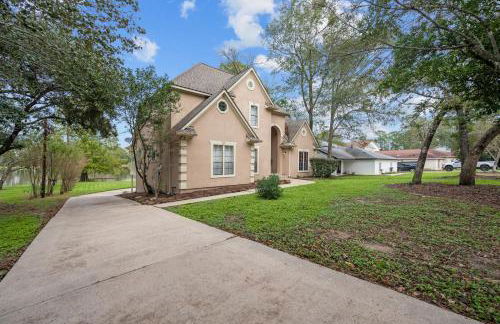 Woodlands Area Lake View Retreat - Foto 49