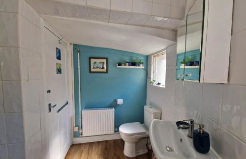 West Street Views #1 - Peaceful town centre apartment - Photo 26