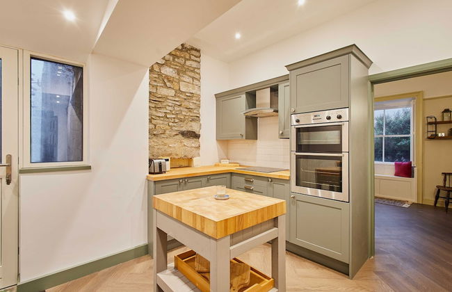 Host Stay Temple Terrace - Photo 7