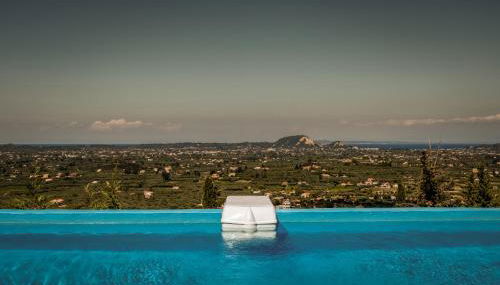 Violet Private Stone Villa - Foto 5, sunbed, Garden view, Shower