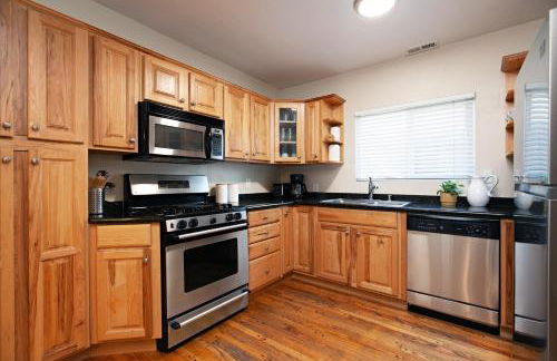 Hillcrest 3 bedroom charming private home by shops & restaurants - Foto 1