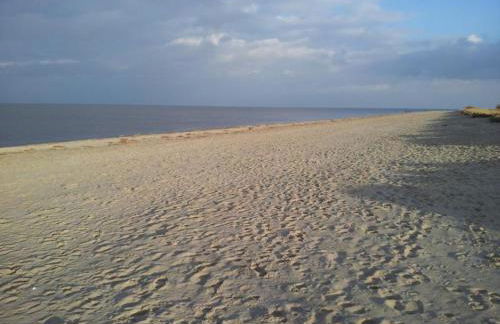 Ferienwohnung Voelker, wenige Schritte zum Meer, WLAN, 3 SZ, Kinder geeignet, Sackgasse, Horumersiel - Nordsee, Erdgeschoss - Foto 24