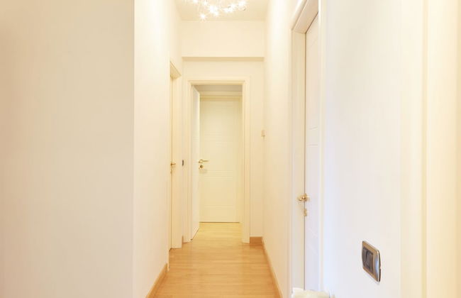 Vatican Luxury Penthouse With Terrace - Photo 17