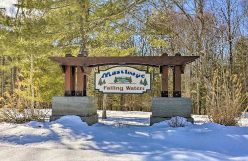 Screened Porch and Deck Pet-Friendly Poconos Escape - Foto 31