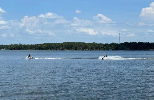 Lakefront Oasis with Private Boat Dock on Lake Palestine - Foto 46