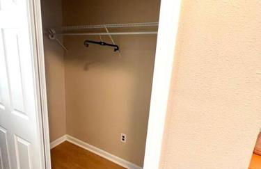 Central Private King Suit Washer Dryer 2 Miles to Hospital - Foto 5