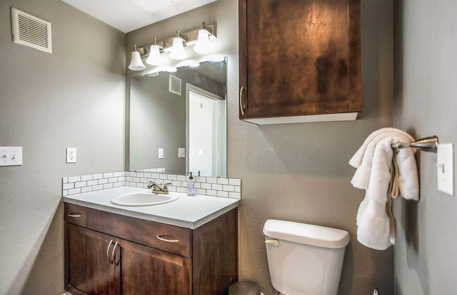 Charming 1BD in Trendy West End Neighborhood - Foto 21