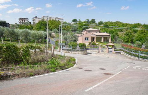 Stunning Home In Torre Le Nocelle With Wifi - Foto 10