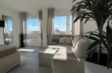 City Apartement mit Seeblick, TOPLAGE Stadtblick, Shopping & 1 Minute zum Bodensee - Foto 1