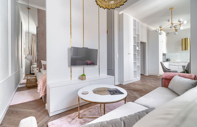 MARGI Aura Apartment - Photo 5