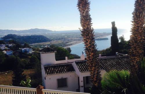 La Torrecica, con carácter andaluz y magníficas vistas al mar y Sierra Nevada - Photo 29
