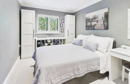 3 beds Luxury Family Home with Self-Check in & Direct Train to London - Foto 18