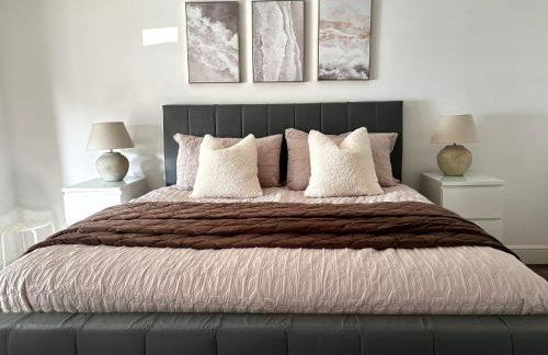 Holdsworth House Apartments - Photo 3