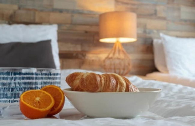 2 Bed Chalet Sleeps 4- Parking, Garden, Near Beach - Foto 4