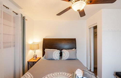 Charming Sonoma Cottage 2BD and 2BA Close to Plaza - Foto 27