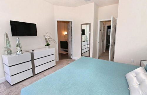 Serenity 3 Bed 3 Bath Townhome With Pool, Private Balcony, Clubhouse, Communal Pool, Conservation View, Disney 15 Mins By Orlando Holiday Rental, - Foto 15