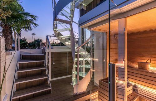 SkyJungle, luxury penthouse private pool and spa - Foto 38