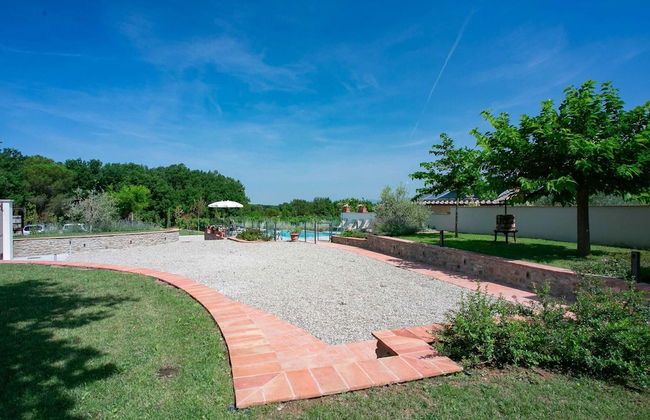 Plush Holiday Home in Cortona with Hot Tub - Foto 31