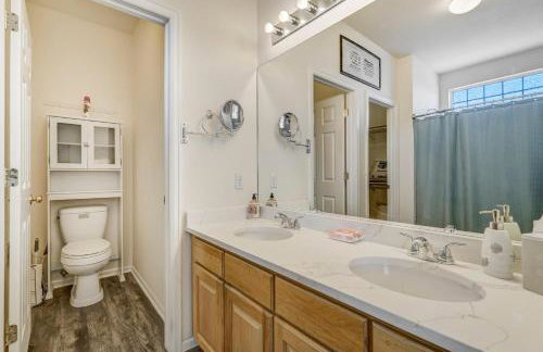 The Cozy Oak - Main Level Comforts - Foto 14