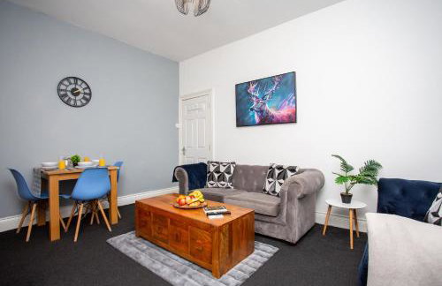 Characterful 2BR Victorian in Prime Jesmond - Fast WiFi & Walk to Station! - Foto 1