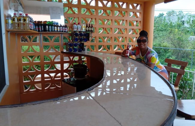 Holiday House Second floor Ste - Photo 34