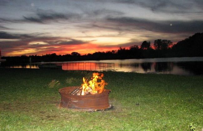 Sunset Pines Resort - Photo 22