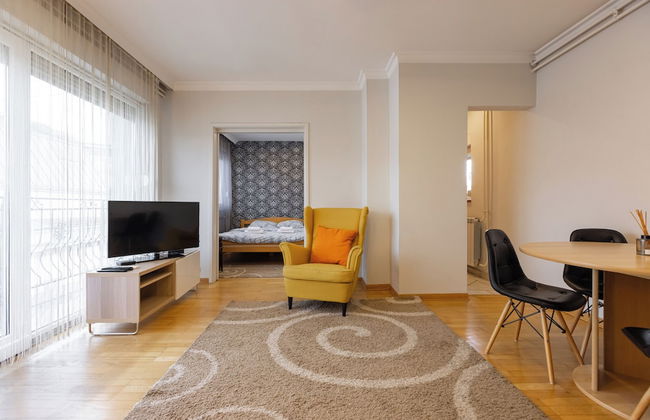 Central Park Apartments - Photo 36