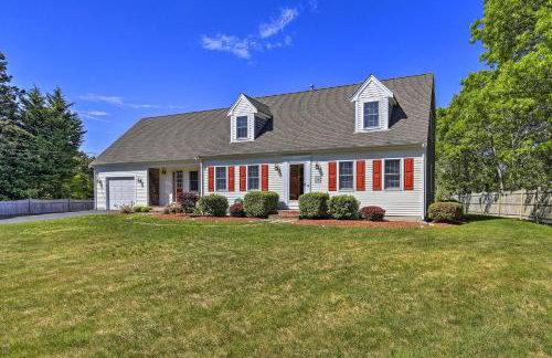 Cape Cod Home with Game Room - 3 Mi From Mayflower! - Foto 2