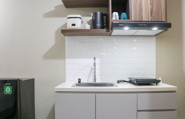 Modern Look and Homey Studio Apartment LRT City Jatibening - Foto 9