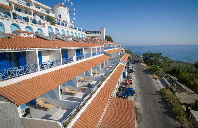 Kerame Studios - Photo 44