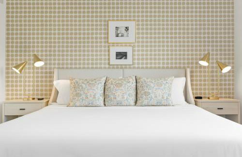 Renovated 1BR Upper Flat Modern King Suite - Foto 37