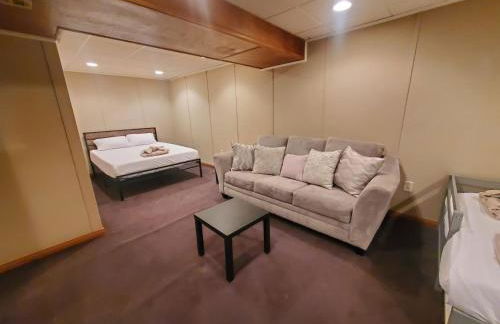 Gorgeous Cabin by Lake with Waterview and walking access - Foto 23