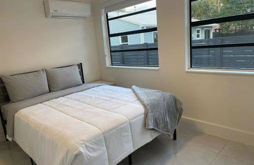 Transit-Friendly Flamingo Park Hideaway - Foto 24