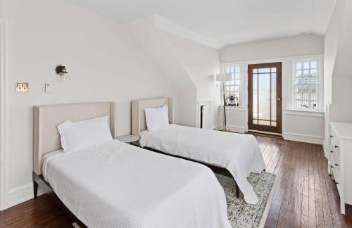 Grand Historic 8BR 6 5BA Mansion Waterfront Decks - Foto 37