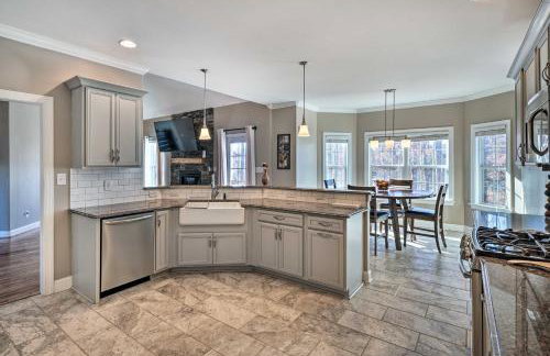 High Point Home about 1 Mi to Oak Hollow Lake! - Foto 10