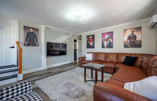 4BR HOME SLEEPS 13 DOWNTOWN/Pet Friendly/EVCharger - Foto 11