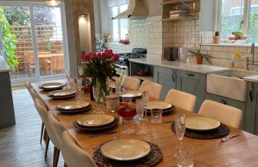 6BR Luxury Beach House Hot Tub & Sea Views - Foto 7