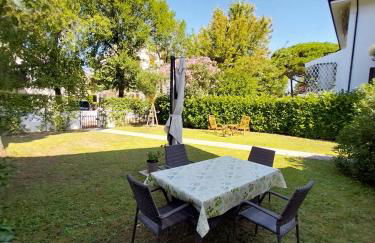 villetta con piscina a due passi dal mare - Foto 25