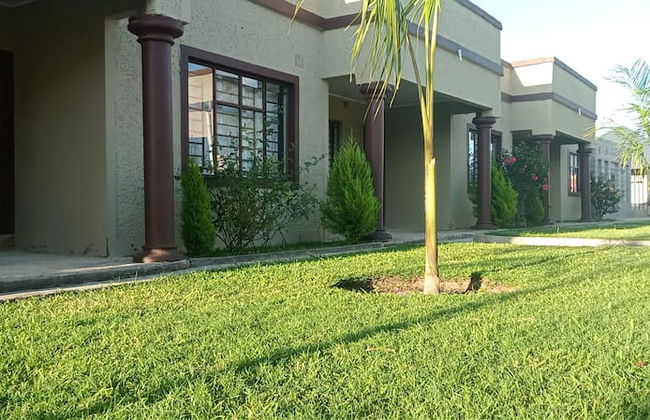 Fully Furnished Apartment With 3 Bedrooms in Chililabombwe - Foto 25