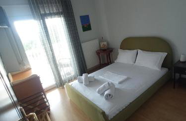 Η Αυλή - Photo 26