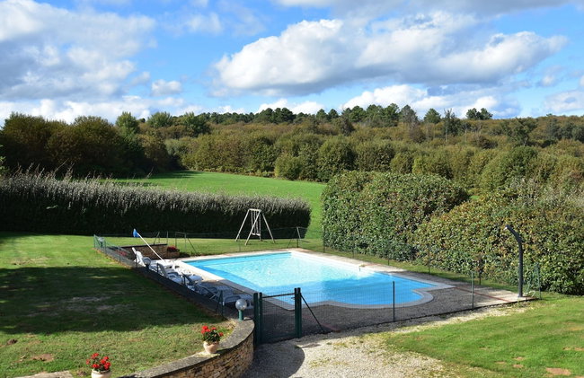 Spacious Holiday Home in Besse With Swimming Pool - Foto 61