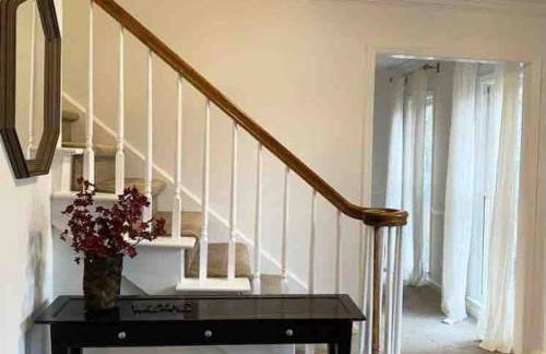 Colonial Stay- 7 BR-up to 14 Guests - Foto 18