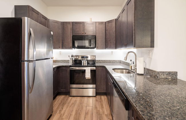 Sosuite 2BR Apt w W/d, Gym, On-site Restaurant - Foto 2