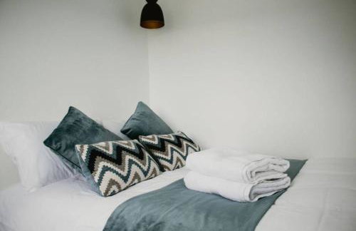 Luxury Glamping Pod sleeping 4 with 2 bedrooms and Private Hot Tub BBQ Ballycastle North Coast Pod 1 - Foto 36