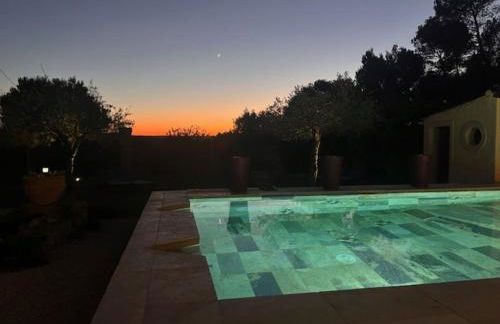 VILLA au calme avec VUE MAGNIFIQUE -entièrement climatisée - piscine - Photo 44