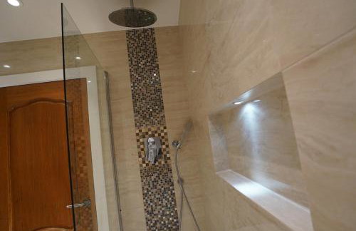 Premium 3BR House - Loughton - by Rent Squared LTD - Foto 70